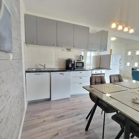 Luxury Silva With Sea View