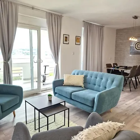 Aparthotel Luxury Silva With Sea View Okrug Gornji