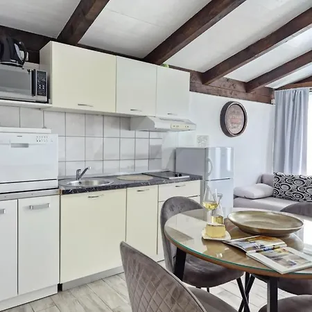 Luxury Silva With Sea View Aparthotel