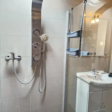 Aparthotel Luxury Silva With Sea View Okrug Gornji