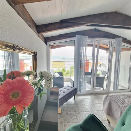 Aparthotel Luxury Silva With Sea View Okrug Gornji