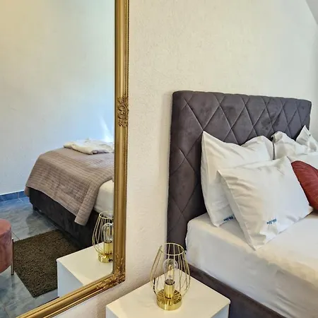 Aparthotel Luxury Silva With Sea View 4*