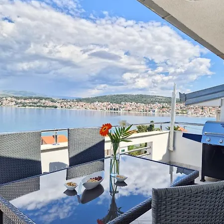 Luxury Silva With Sea View Aparthotel