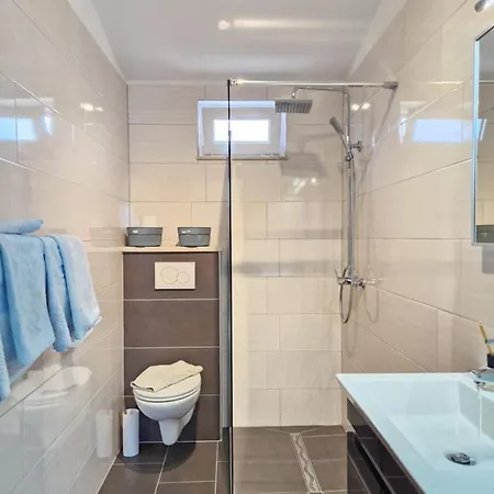 Aparthotel Luxury Silva With Sea View 4*