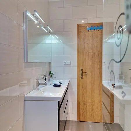 Luxury Silva With Sea View Okrug Gornji