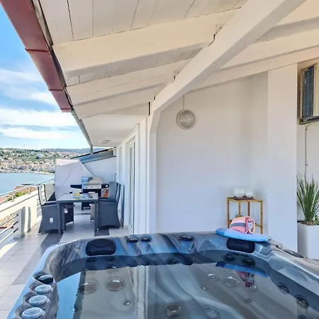 Luxury Silva With Sea View Aparthotel *