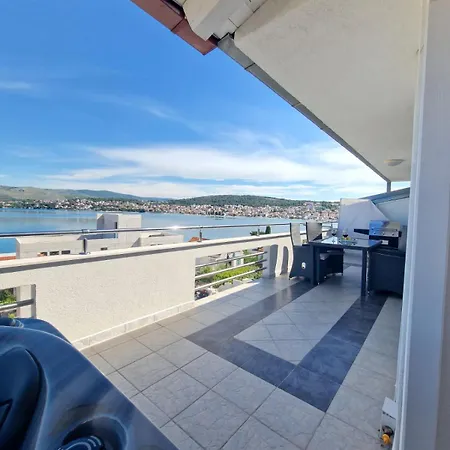 Luxury Silva With Sea View Aparthotel