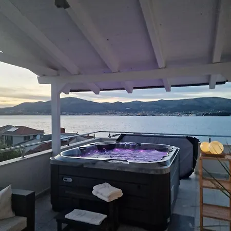 Luxury Silva With Sea View Okrug Gornji