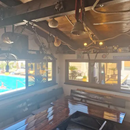 Aparthotel Luxury Silva With Sea View
