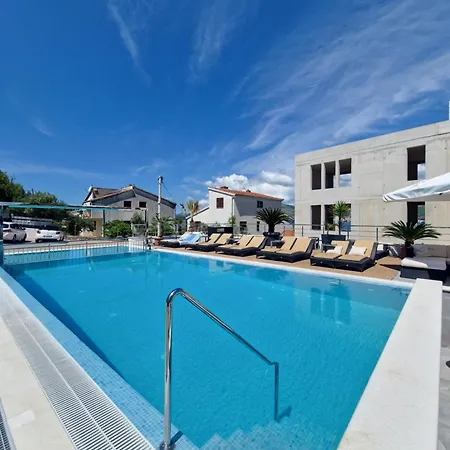 Aparthotel Luxury Silva With Sea View Okrug Gornji