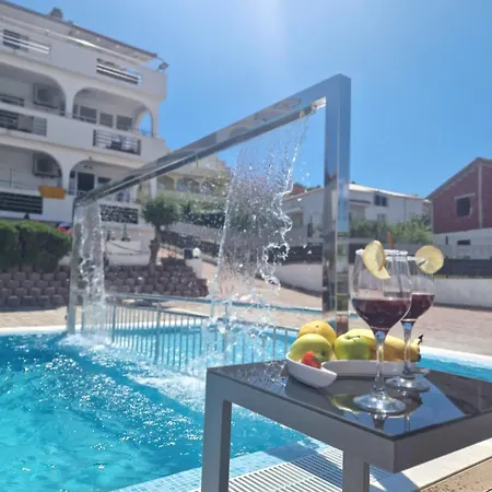 Aparthotel Luxury Silva With Sea View Okrug Gornji
