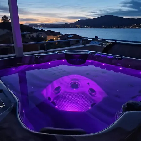 Luxury Silva With Sea View Okrug Gornji