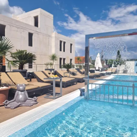 Aparthotel Luxury Silva With Sea View