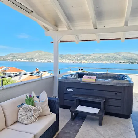 Luxury Silva With Sea View Aparthotel