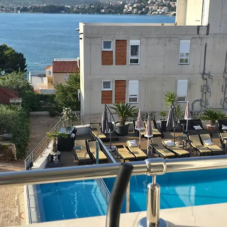 Aparthotel Luxury Silva With Sea View