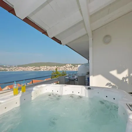 Luxury Silva With Sea View Aparthotel *