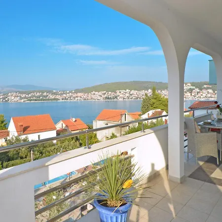 Aparthotel Luxury Silva With Sea View Okrug Gornji